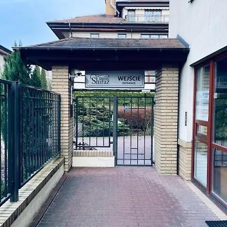 Shiraz Garden Studio Warsaw Exterior photo