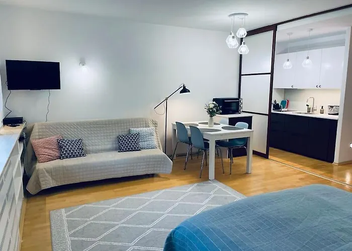 Shiraz Garden Studio